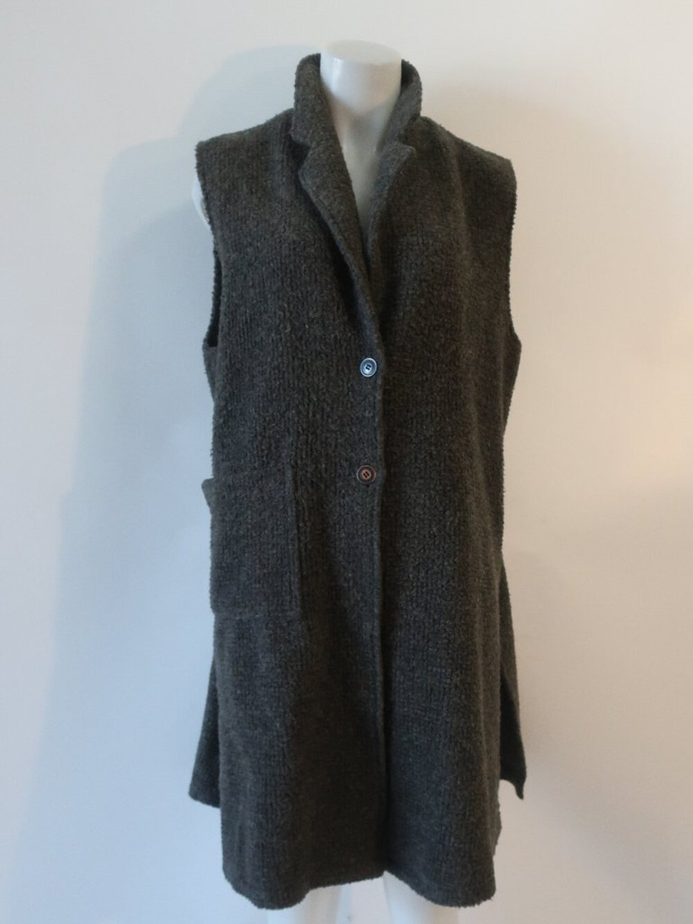 Dorin Frankfurt Grey (Item- 65) Wool Blend Tweed Sleeveless Cardigan 2 US M/L